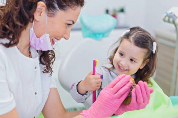 Best Tooth Extraction  in Bellville, TX